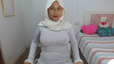 Watch Nadia_adauy recorded live streams from Stripchat on 2025/08/10, Cam Archive