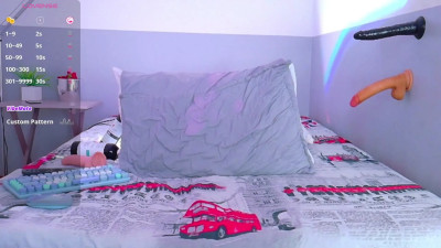 Watch cutepetitee recorded live streams from Chaturbate on 2025/08/21, Cam Archive