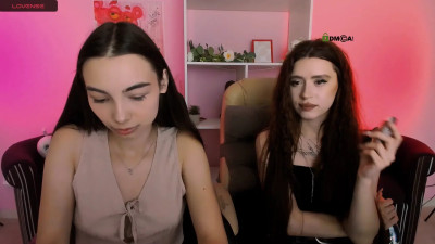 Watch kimi-glow recorded live streams from Stripchat on 2025/09/09, Cam Archive