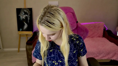 Watch Charming_Cutie recorded live streams from Stripchat on 2025/09/14, Cam Archive