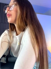 Watch SophieRaily recorded live streams from Stripchat on 2025/09/21, Cam Archive