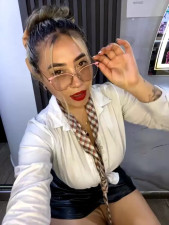 Watch ManuVeelez recorded live streams from Stripchat on 2025/09/20, Cam Archive