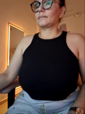 Watch MariaPau_83 recorded live streams from Stripchat on 2025/09/22, Cam Archive