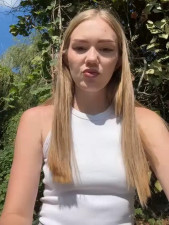 Watch MilaMoone recorded live streams from Stripchat on 2025/09/24, Cam Archive