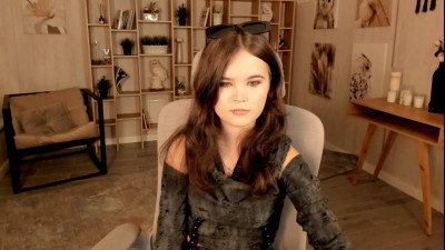 Watch Elainebeness recorded live streams from Chaturbate on 2025/09/26, Cam Archive