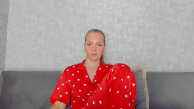 Watch iam_venus recorded live streams from Chaturbate on 2025/09/29, Cam Archive