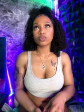 Watch Melany_Williams recorded live streams from Stripchat on 2025/09/30, Cam Archive