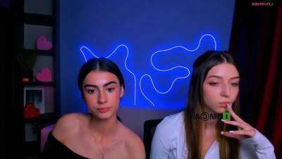 Watch Kristylovee recorded live streams from Chaturbate on 2025/10/04, Cam Archive