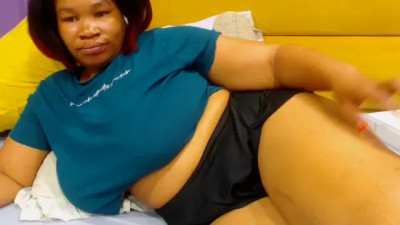 Watch YELLOWBUSTYMELLONS recorded live streams from Stripchat on 2025/10/07, Cam Archive