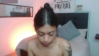 Watch vannesweet recorded live streams from Chaturbate on 2025/10/12, Cam Archive
