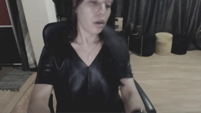 Watch GoldenSasha recorded live streams from Stripchat on 2025/10/13, Cam Archive