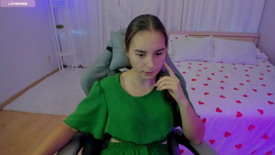 Watch SeraphineClark recorded live streams from Chaturbate on 2025/10/30, Cam Archive