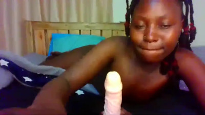 Watch naughtyqueen12 recorded live streams from Chaturbate on 2025/10/29, Cam Archive