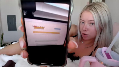 Watch lilyyymonroee recorded live streams from Chaturbate on 2025/10/28, Cam Archive