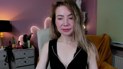 Watch mia_luxx92 recorded live streams from Chaturbate on 2025/10/17, Cam Archive