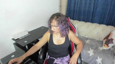 Watch emmilychevalier recorded live streams from Chaturbate on 2025/10/26, Cam Archive