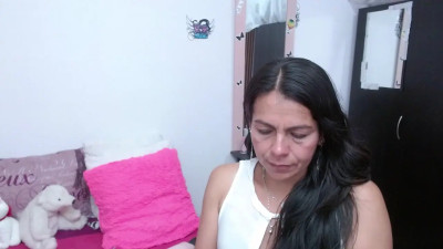 Watch camilavargas_ recorded live streams from Stripchat on 2025/10/17, Cam Archive