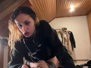 Watch ClaireDeLunee recorded live streams from Stripchat on 2025/10/25, Cam Archive