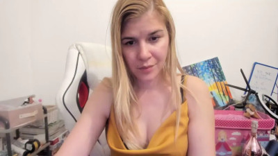 Watch artsyandcraftsy_ recorded live streams from Chaturbate on 2025/10/18, Cam Archive