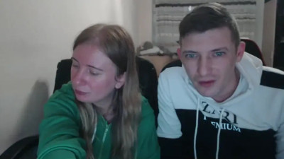 Watch jenisandpeter recorded live streams from Chaturbate on 2025/10/24, Cam Archive