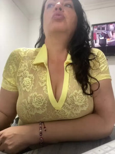 Clara_Hot_Milf