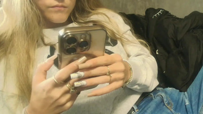 Watch analove200 recorded live streams from Chaturbate on 2025/10/23, Cam Archive