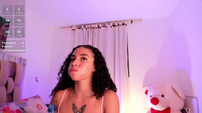 Watch pretty_pettite recorded live streams from Stripchat on 2025/10/21, Cam Archive