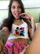 Watch casalskunk recorded live streams from Stripchat on 2025/11/07, Cam Archive