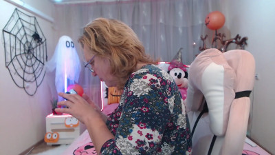 Watch VestaWoody recorded live streams from Stripchat on 2025/11/06, Cam Archive