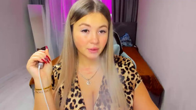 Watch SarahWild recorded live streams from Stripchat on 2025/11/15, Cam Archive