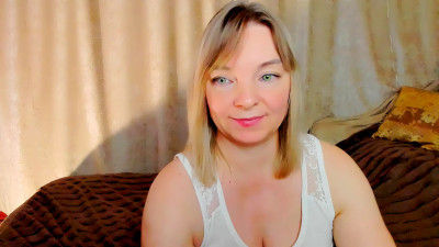 Watch Regina__blue recorded live streams from Stripchat on 2025/11/28, Cam Archive