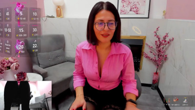 Watch KarolinaOrient recorded live streams from Stripchat on 2025/11/24, Cam Archive