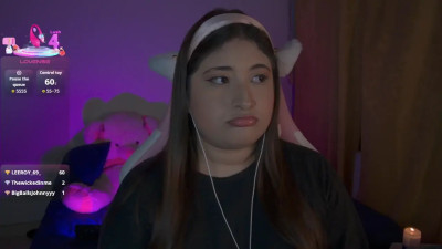 Watch Gaby_Howards recorded live streams from Stripchat on 2025/11/22, Cam Archive